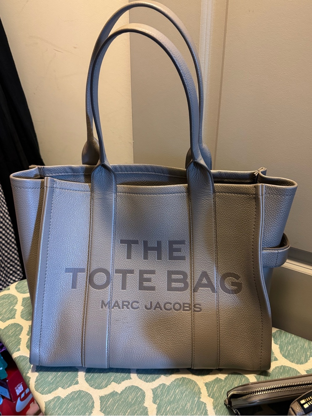 Marc Jacobs Gray 'The Tote Bag' Leather Tote - Picture 2 of 16